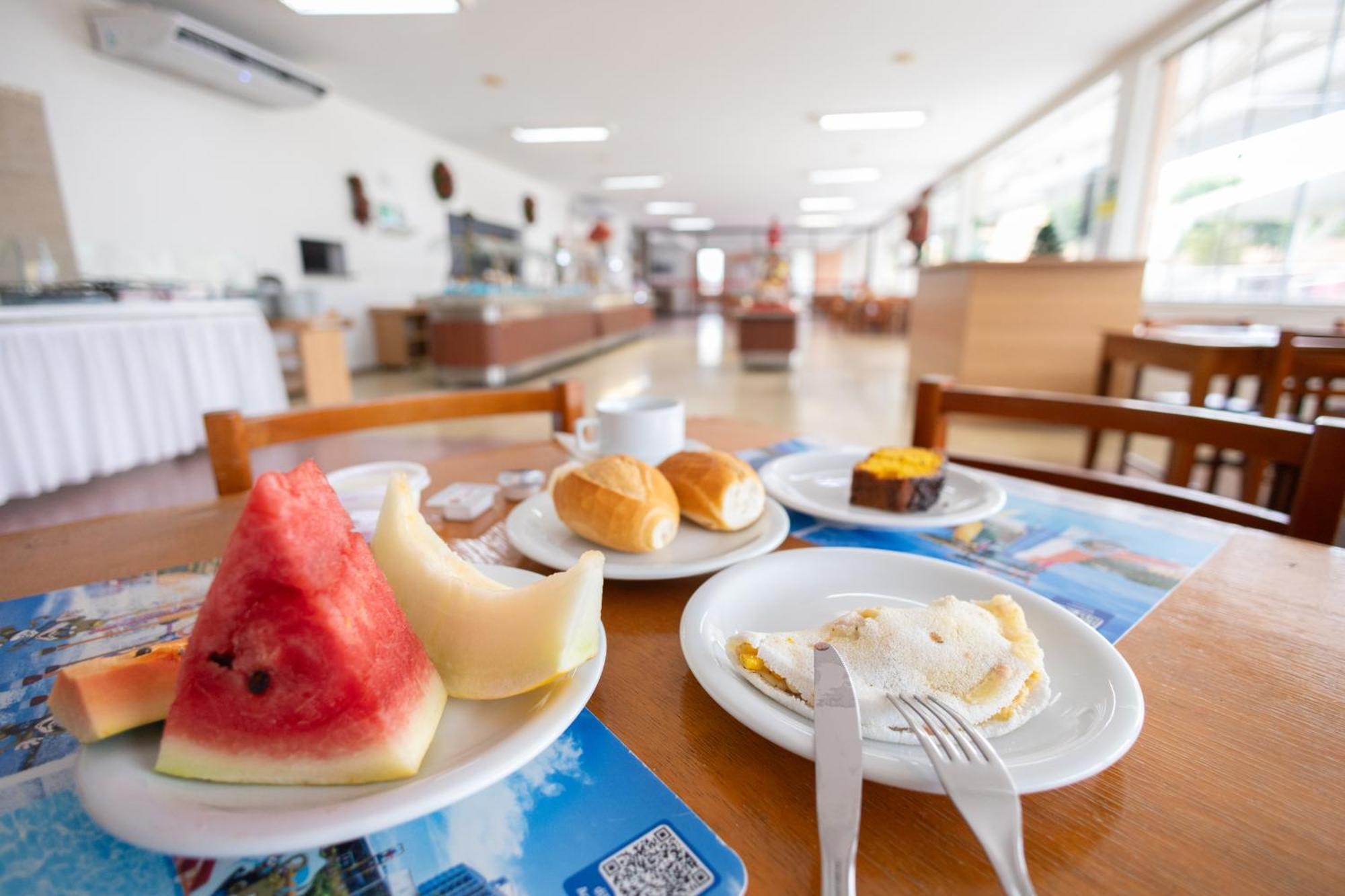 Diroma Fiori Hotel - Bvtur Калдас Новас Екстериор снимка